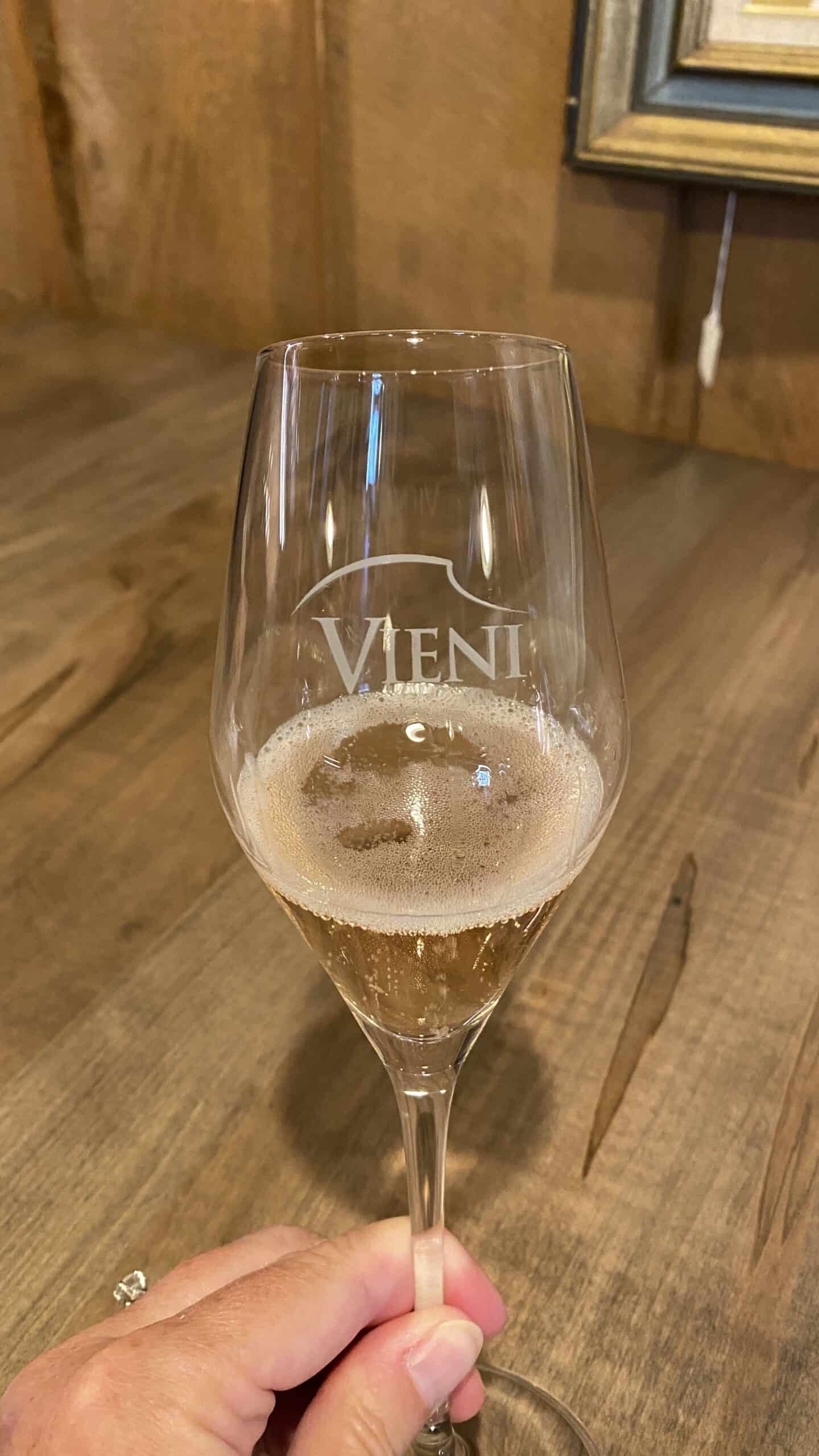 Sparkling wine at Vieni