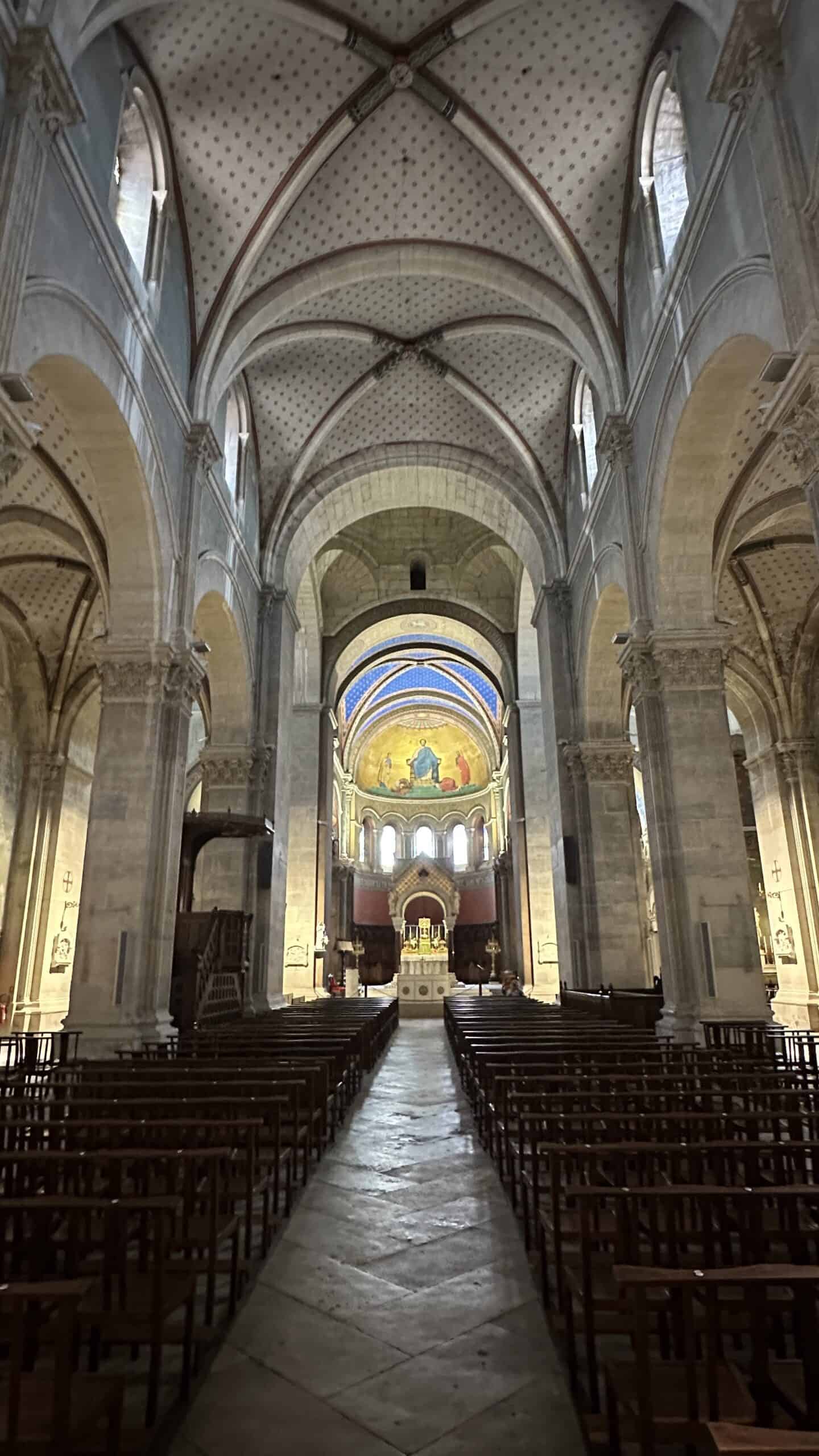 Interior of Eglise St Paul