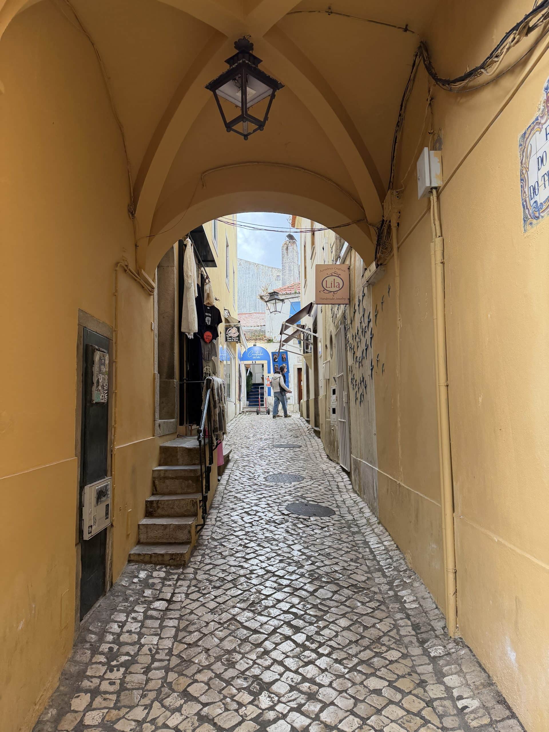 Passageways in Saintra